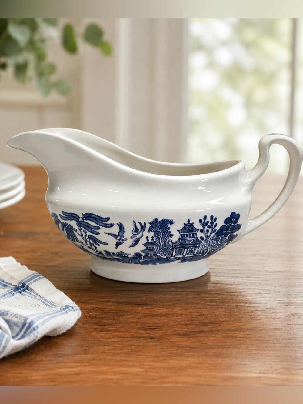 Vintage  Staffordshire England Churchill Blue Willow White Gravy Sauce Boat